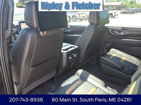 Used 2021 GMC Yukon XL AT4 w/ AT4 Premium Plus Package AWD/4WD image 18