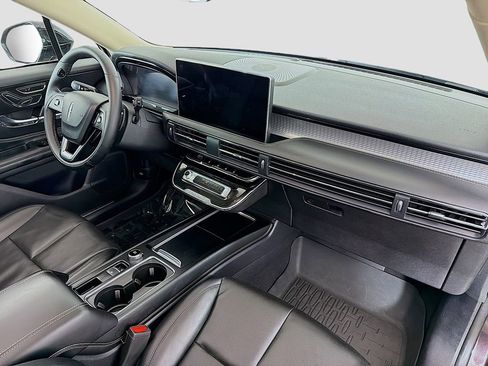 Used 2023 Lincoln Corsair AWD w/ Equipment Group 101A image 20
