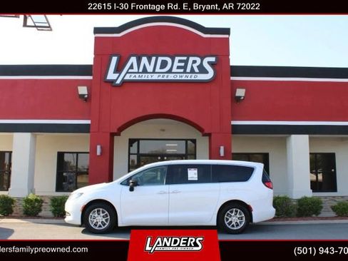 Used 2024 Chrysler Voyager LX FWD image 1