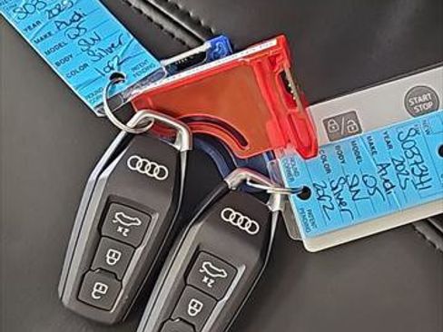 Certified 2025 Audi Q5 Premium Plus w/ Premium Plus AWD/4WD image 5