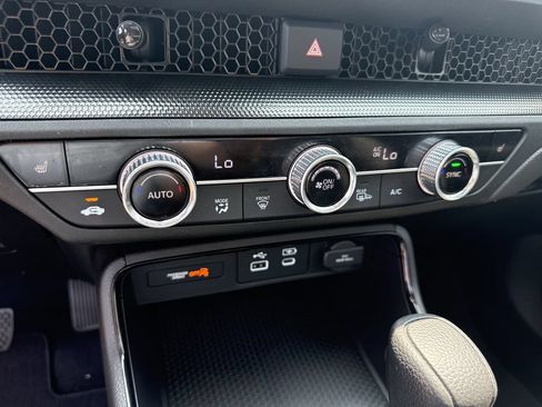Used 2024 Honda CR-V EX image 22