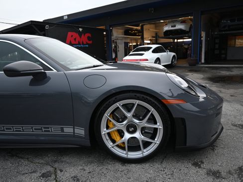 Used 2026 Porsche 911 GT3 image 9