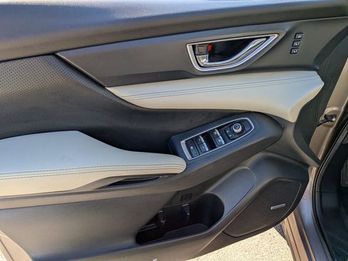 Certified 2022 Subaru Ascent Limited w/ Technology Package image 8