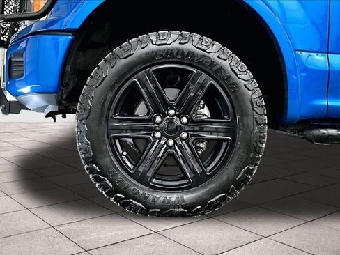 Used 2019 Ford F150 XLT w/ Equipment Group 302A Luxury AWD/4WD image 9
