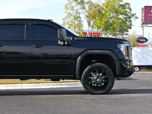 Used 2024 GMC Sierra 3500 Denali Ultimate image 6