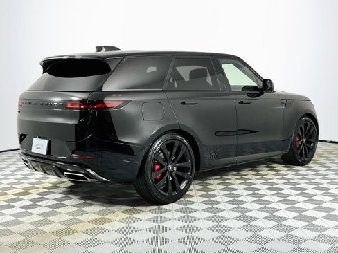 Used 2024 Land Rover Range Rover Sport Dynamic SE AWD/4WD image 5