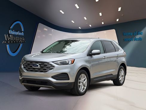 Used 2024 Ford Edge SEL AWD/4WD image 9