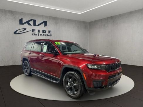 Used 2023 Jeep Grand Cherokee L Laredo AWD/4WD image 1