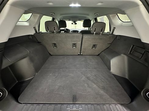 Used 2020 GMC Terrain SLE w/ Elevation Edition FWD image 11