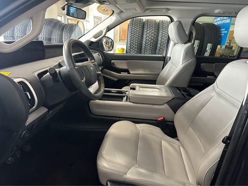 Used 2025 Ford Expedition Max Active image 23