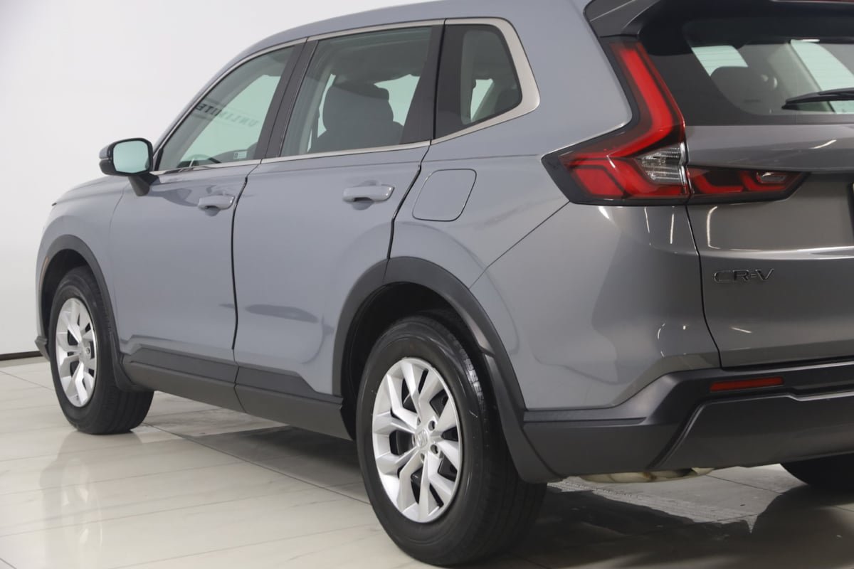 Used 2024 Honda CR-V LX image 18