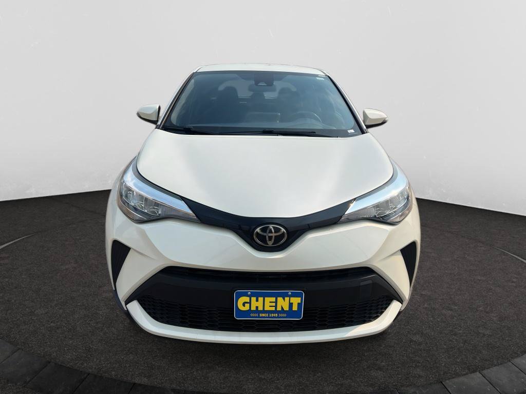 Used 2021 Toyota C-HR XLE FWD image 3
