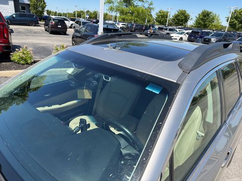 Used 2017 Subaru Outback 2.5i Limited AWD/4WD image 10