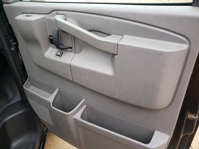 Used 2017 Chevrolet Express 3500 LS RWD image 13