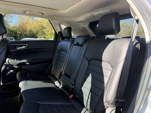 Used 2021 Ford Edge SEL w/ Convenience Package image 13