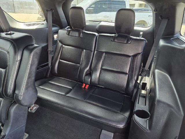 Used 2020 Ford Explorer XLT w/ Equipment Group 202A RWD image 18