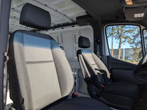 Used 2024 Mercedes-Benz Sprinter 3500 image 13