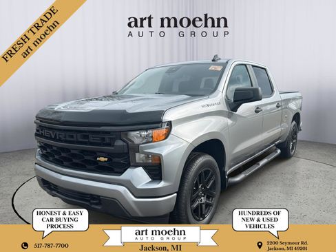 Used 2023 Chevrolet Silverado 1500 Custom image 1