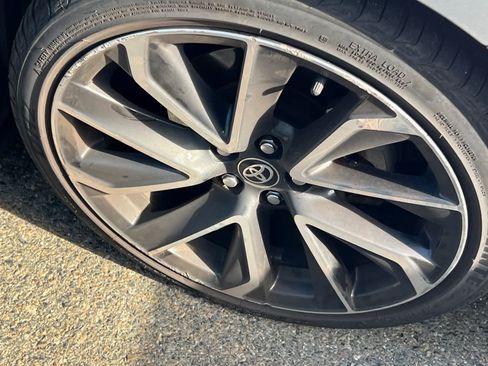 Used 2022 Toyota Corolla SE w/ SE Premium Package FWD image 15