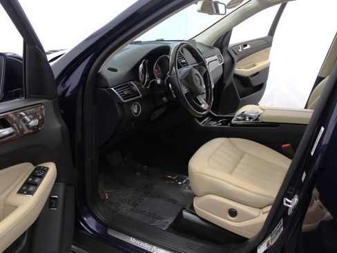 Used 2017 Mercedes-Benz GLS 450 4MATIC image 14