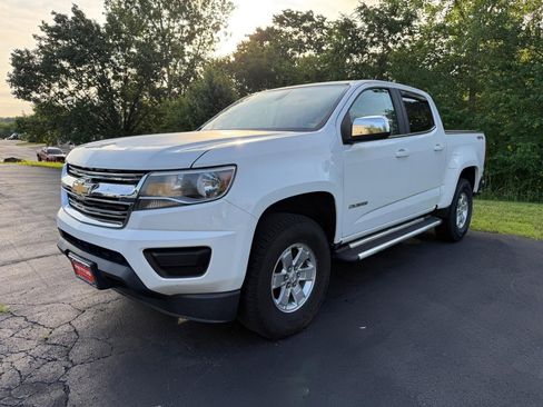 Used 2017 Chevrolet Colorado W/T w/ WT Convenience Package AWD/4WD image 4