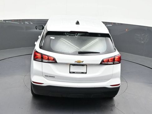 Used 2022 Chevrolet Equinox LS FWD image 18