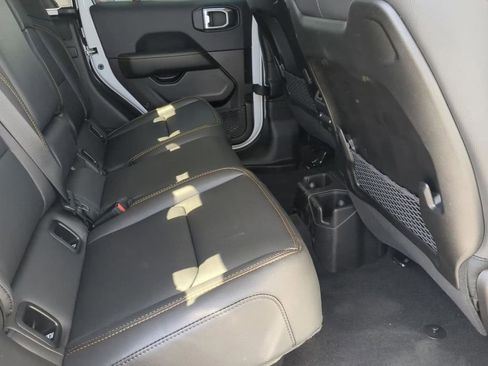 New 2025 Jeep Gladiator Sport image 26