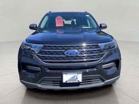 Certified 2024 Ford Explorer XLT w/ Equipment Group 202A AWD/4WD image 3