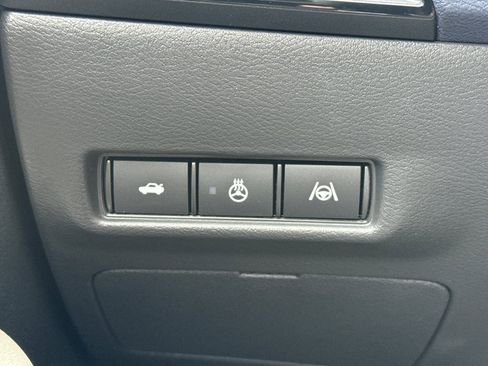 New 2026 Nissan Sentra SL w/ Floor Mat Package FWD image 31
