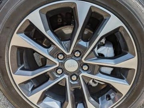 Used 2022 Jeep Grand Cherokee Overland image 7