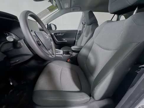 Used 2024 Toyota RAV4 XLE image 15