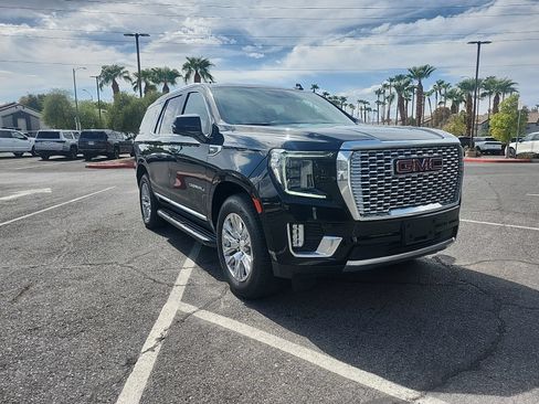 Used 2023 GMC Yukon Denali AWD/4WD image 2