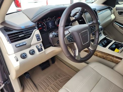 Used 2016 GMC Yukon Denali AWD/4WD image 25