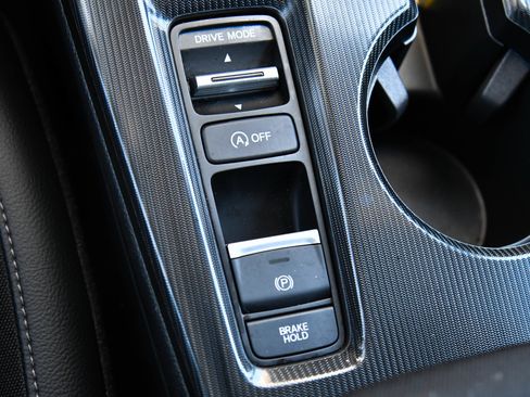 Used 2025 Honda Civic Sport image 25