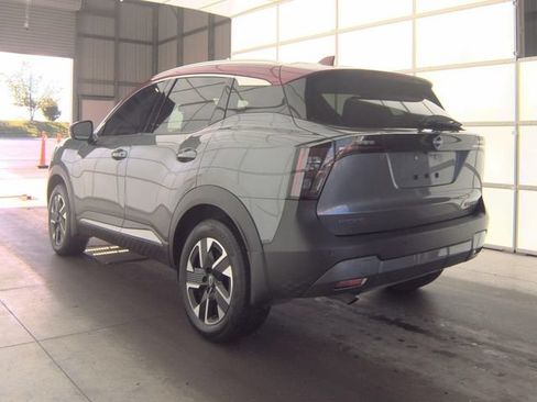 Used 2025 Nissan Kicks SR AWD/4WD image 7
