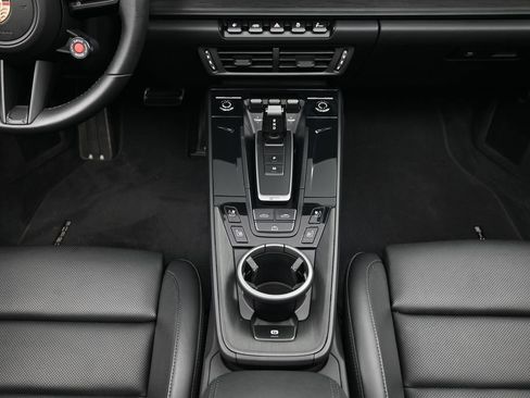 Certified 2025 Porsche 911 Carrera 4 GTS AWD/4WD image 8
