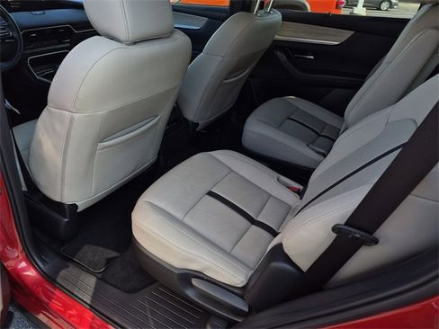 Used 2024 MAZDA CX-90 3.3 Turbo w/ Preferred Package image 25