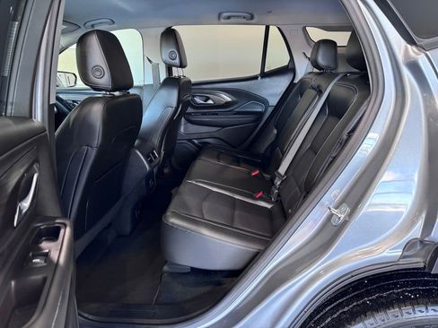 Certified 2024 GMC Terrain SLT image 10