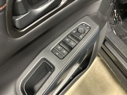 Used 2024 Nissan Pathfinder Rock Creek AWD/4WD image 15