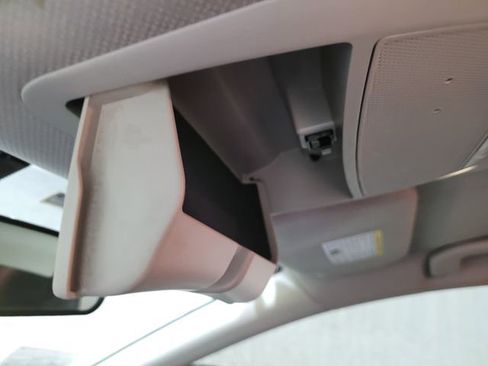 Used 2019 Nissan Sentra SR image 37