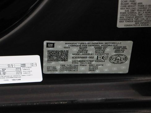 Used 2021 GMC Sierra 2500 Denali w/ Denali Ultimate Package AWD/4WD image 36