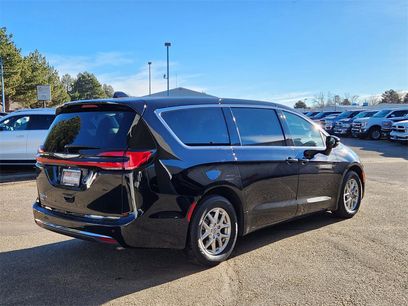 Used 2024 Chrysler Pacifica Touring-L