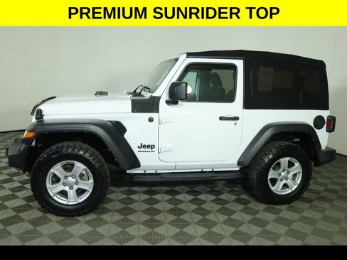 Used 2022 Jeep Wrangler Sport S image 5