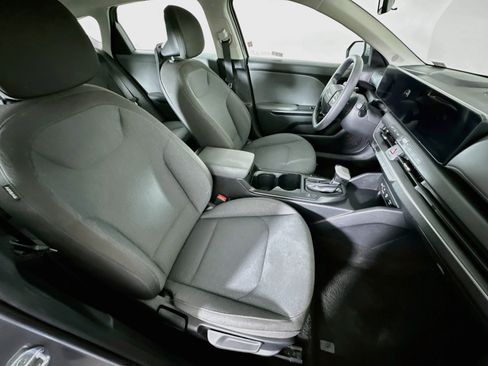 Used 2025 Kia K4 FWD image 31