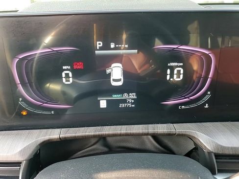 Used 2023 Kia Telluride EX image 18