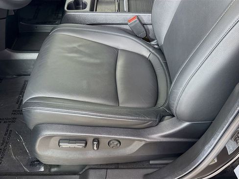 Used 2024 Honda Odyssey Touring image 23