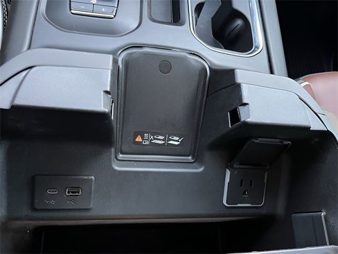 Certified 2024 GMC Sierra 1500 Denali Ultimate image 22