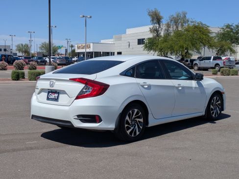 Used 2016 Honda Civic EX image 5
