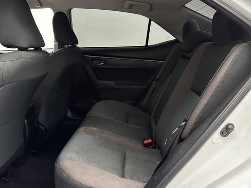 Used 2019 Toyota Corolla LE image 18