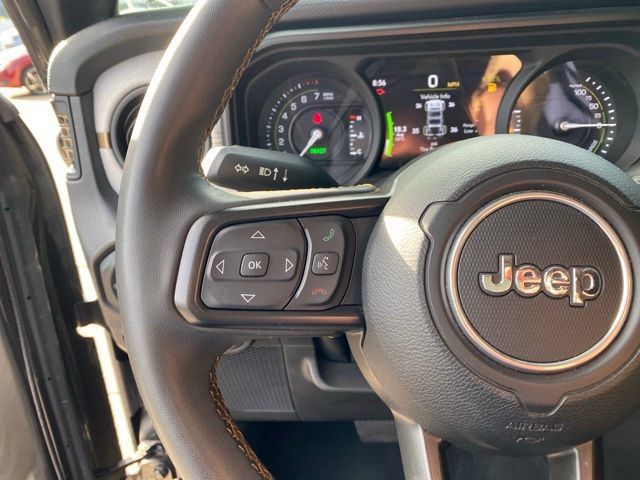 Used 2024 Jeep Wrangler Unlimited w/ Convenience Group AWD/4WD image 23